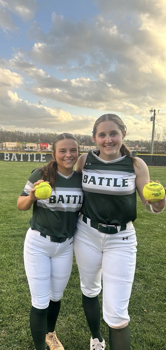 It was a great night to be on Battle hill! 💚 <a href="/madisonbowery/">Madison Bowery</a>