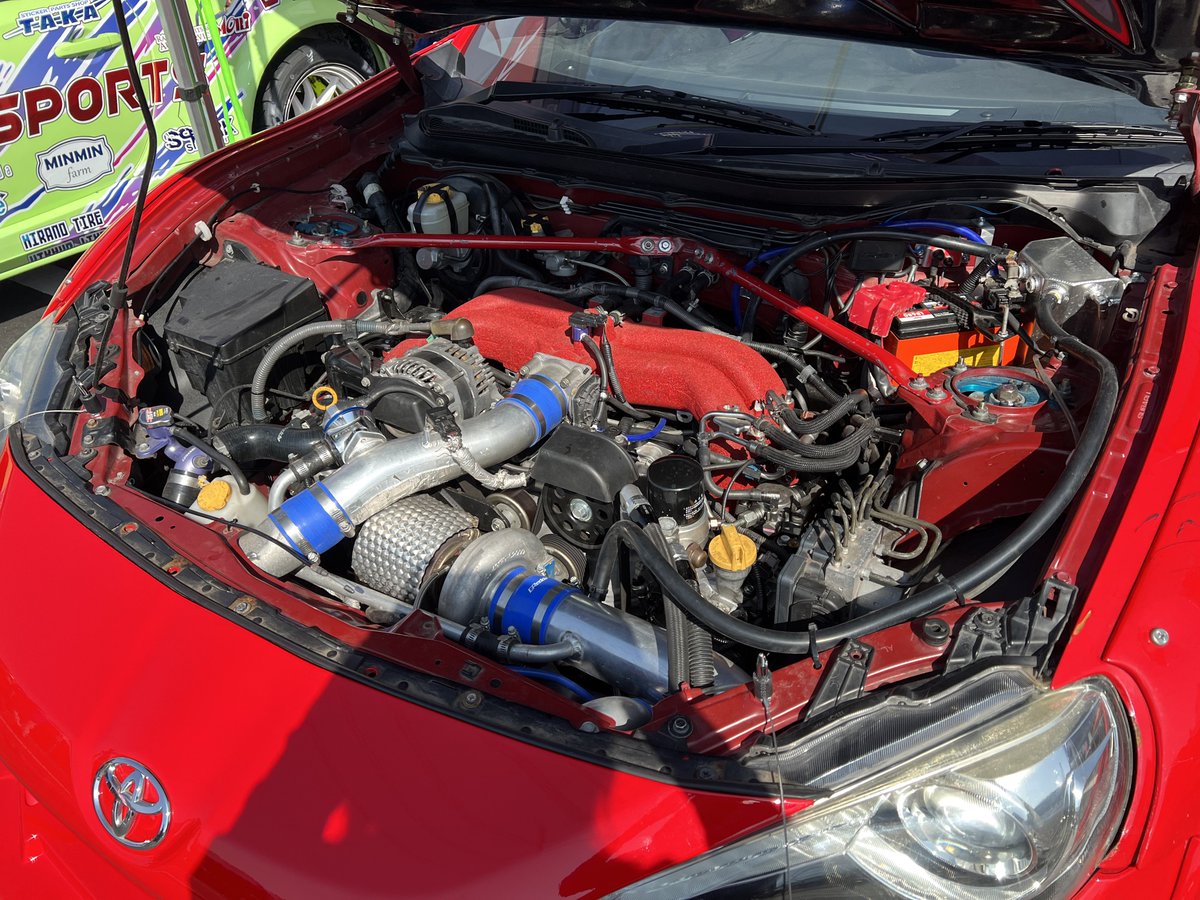 森さんのZN6の86。 エンジンは腰下FA24、上がFA20。(JZの1.5JZみたいな