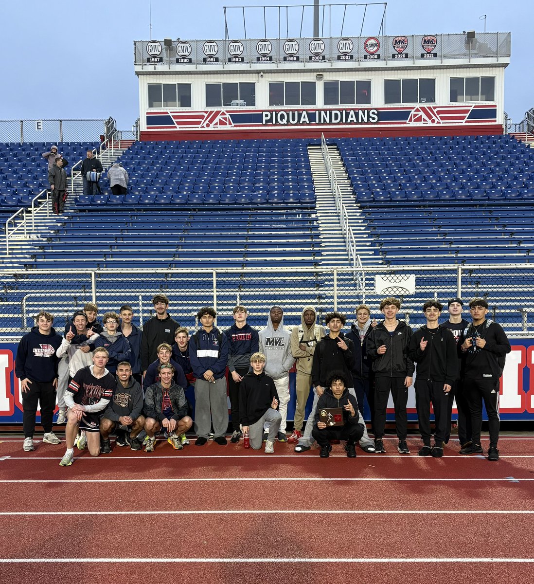 Coach_Nees's tweet photo. Boys are back to back Piqua Invitational champions! https://t.co/XNzgOEXYuJ