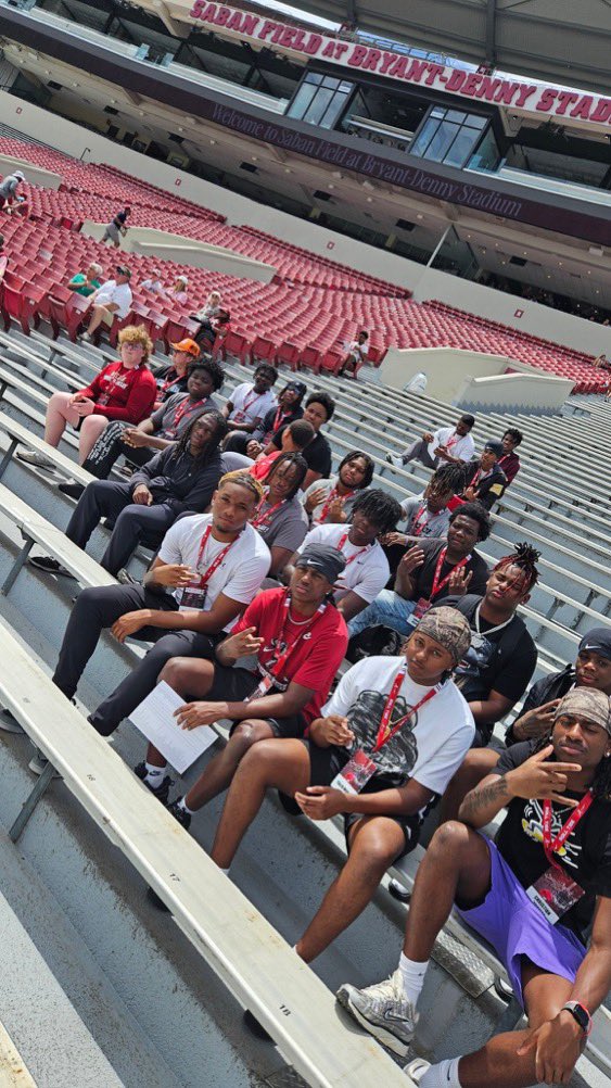 Pinson Valley Football (@pinson_football) on Twitter photo Rising seniors and a few underclassmen hanging out at the University of AL for practice. <a href="/JTSwacChamps/">Coach James Thompson</a> <a href="/VicJerald_PV/">Coach Jerald</a> <a href="/flippnthescript/">Coach Flipp - M.Ed</a> Rising seniors and a few underclassmen hanging out at the University of AL for practice. <a href="/JTSwacChamps/">Coach James Thompson</a> <a href="/VicJerald_PV/">Coach Jerald</a> <a href="/flippnthescript/">Coach Flipp - M.Ed</a>