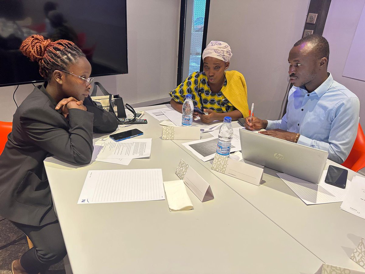 #Jour1

Cher réseau,

En tant que membre du Youth Sounding Board (comité de réflexion des jeunes) auprès de la Délégation de l’Union européenne en Côte d'Ivoire, je participe à un atelier organisé par cette dernière sur deux jours.

Publication complète👇🏾
facebook.com/share/p/1APVSC…