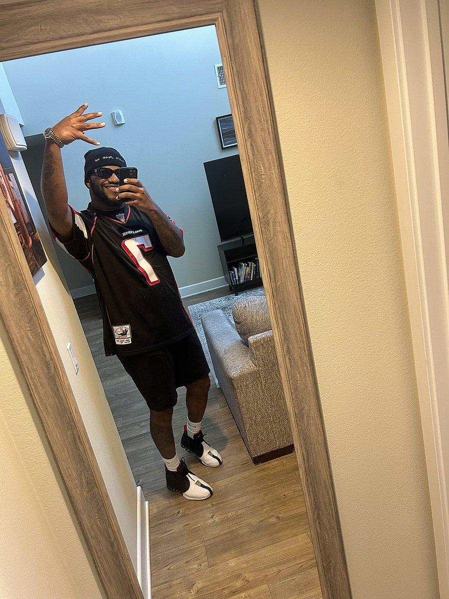 CapriSun_Rell's tweet image. Real 4Baby #404Day