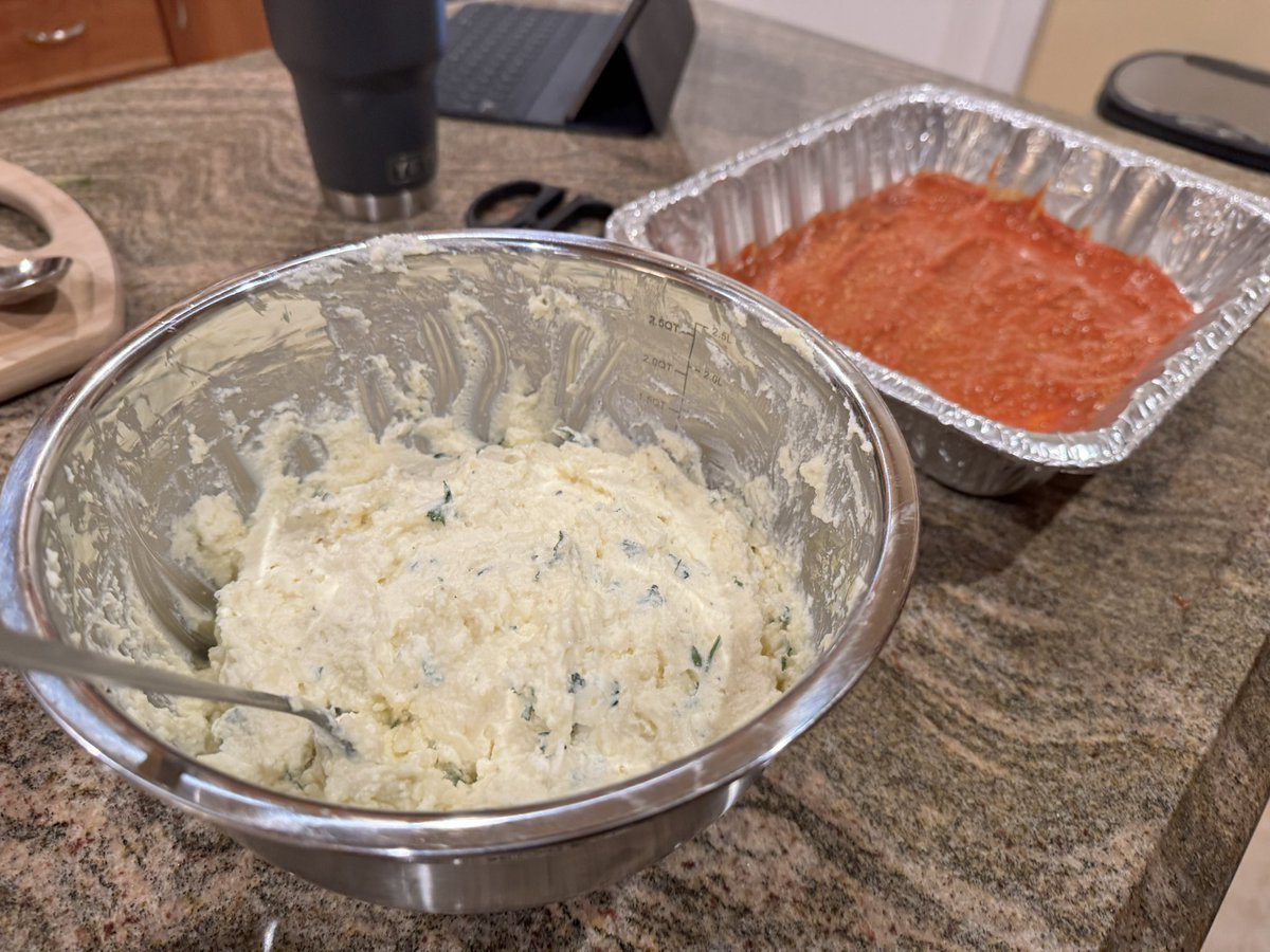 ItsJustTop's tweet image. Hey guys I’m still alive