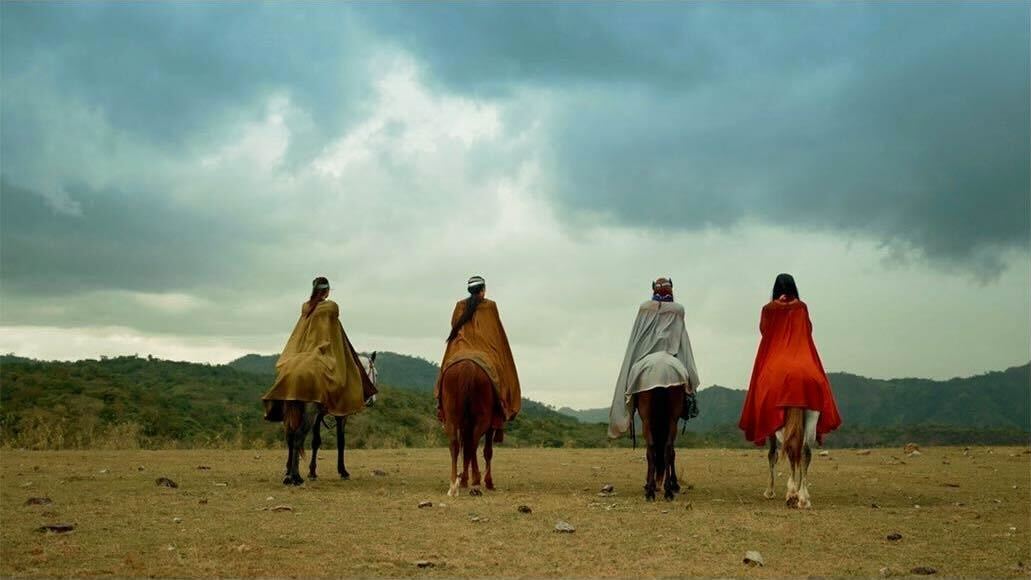 ‘MULING MAGBUBUKAS ANG DAAN PATUNGO SA MUNDO NG ENCANTADIA’

GMA Network, ini-release na ang teaser video para sa fantasy TV series na ‘Encantadia Chronicles: Sang'gre.’

(Instagram/gmaencantadia, gmanetwork)