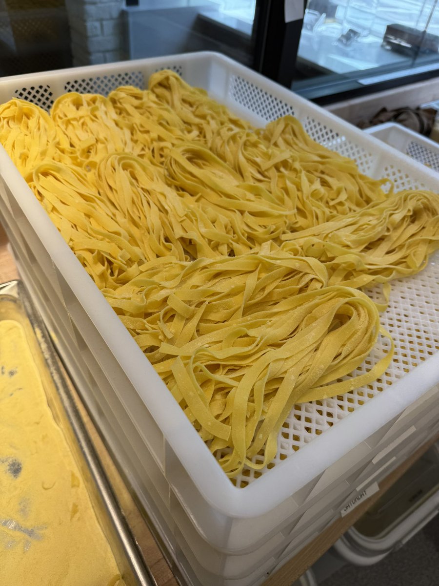 slickbee's tweet image. Fettuccine