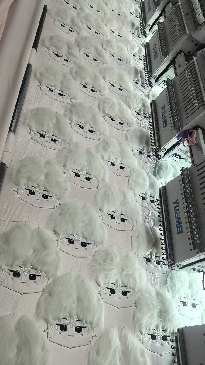 hello～moms
WaltzWon and ice creamWon progress.

We had a very long spring festival holiday, so we can see the time to complete the production with P1.💜