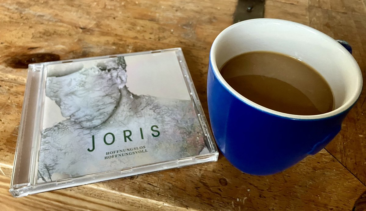 Gerhardhormann's tweet image. Vroeg op en hij staat ook alweer op. #Joris