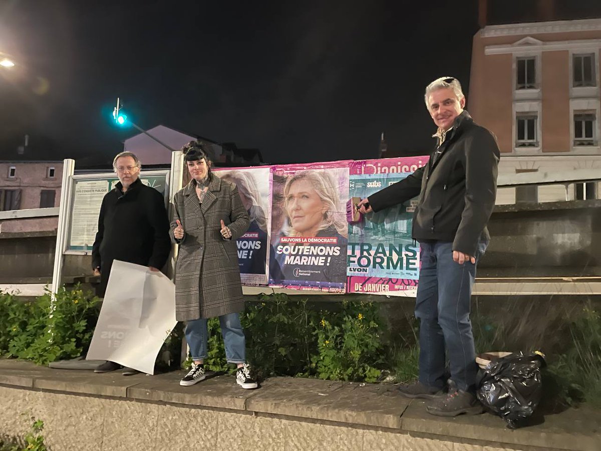 Cecile_Patout's tweet photo. Sur la 10e circonscription du Rhône, on soutient @MLP_officiel.

Bravo aux militants sur #SteFoylargentière, #Meys, #Vaugneray, #Craponne, #Brindas.

#circo6910 https://t.co/gOrtkOtMQm