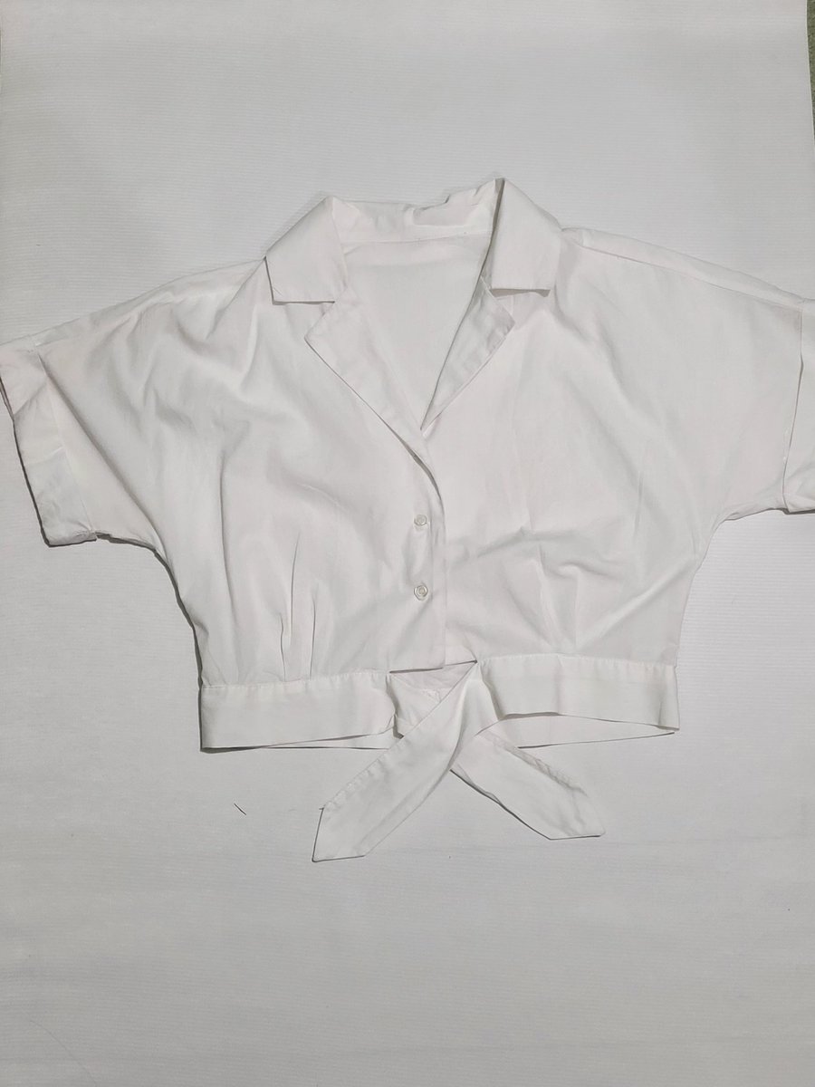 lloureve's tweet photo. Kemeja crop size L
30k https://t.co/zQTRBKagQ1