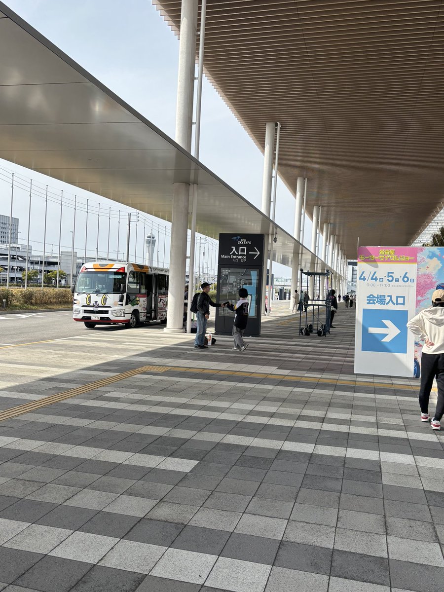 moco_mocona's tweet photo. @_mk_ty_lee ここの近くに居ます！ https://t.co/YtFgcbCPfa