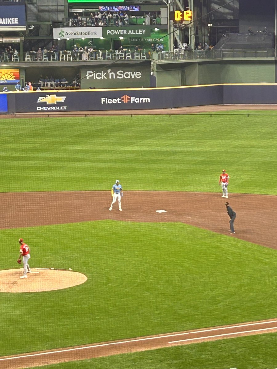Mitchell 2-2 so far. #Brewers