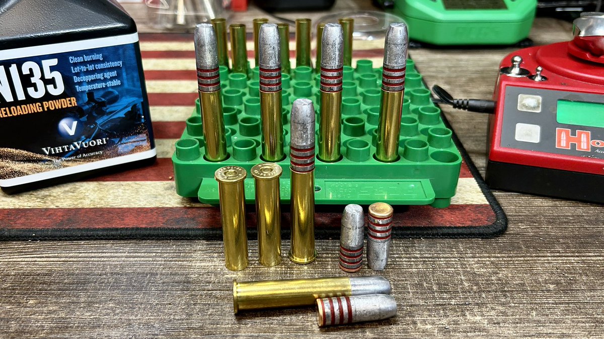 KyRangeTime's tweet image. Loading these 575gr Matt’s Bullets for an upcoming .45-70gvt gel block test series!!

#starlinebrass #4570 #handloading #reloading #mattsbullets #kyrangetime