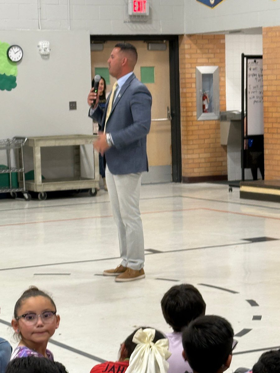 We would like to extend our heartfelt thanks to <a href="/EHSCoachLopez/">Julio Lopez</a> for visiting our school and speaking to our students. Your powerful and encouraging words came at the perfect time as our kids prepare for the STAAR test. You inspired them to believe in themselves, Thank you!!