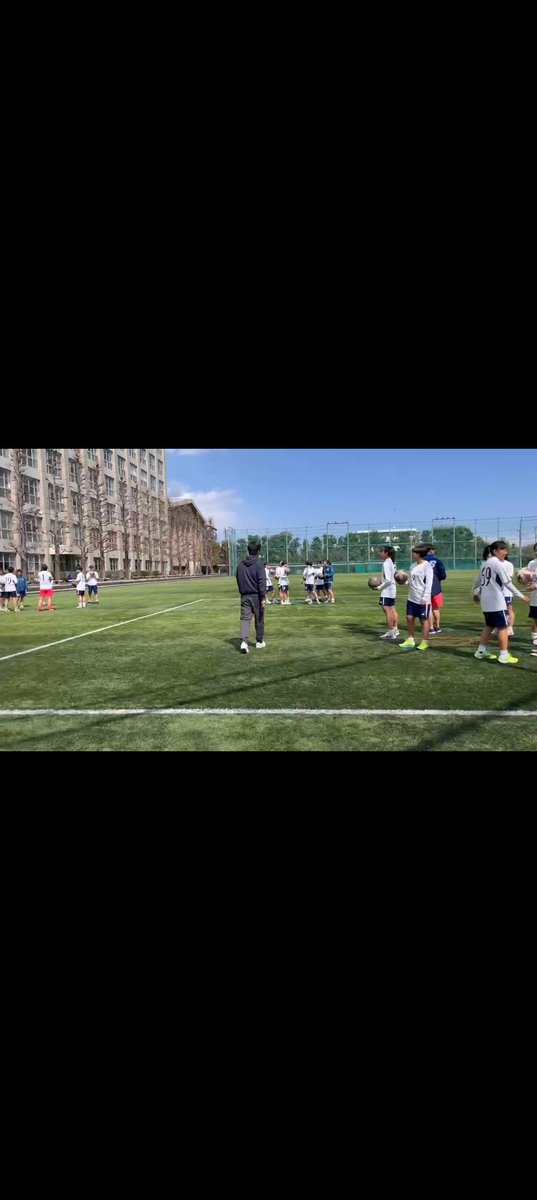 LifeKinetikJPN's tweet photo. 藤枝順心高等学校サッカー部
今年もライフキネティックの説明と実践。
新1年生が加入して、新年度のスタートに合わせてライフキネティック。
楽しみつつ、考え、難しい課題にも挑戦！
1時間の実践も『もう終わり？』という感想。

#ライフキネティック
#lifekinetik
#藤枝順心高等学校
#サッカー部 https://t.co/XfG1VUwFoI