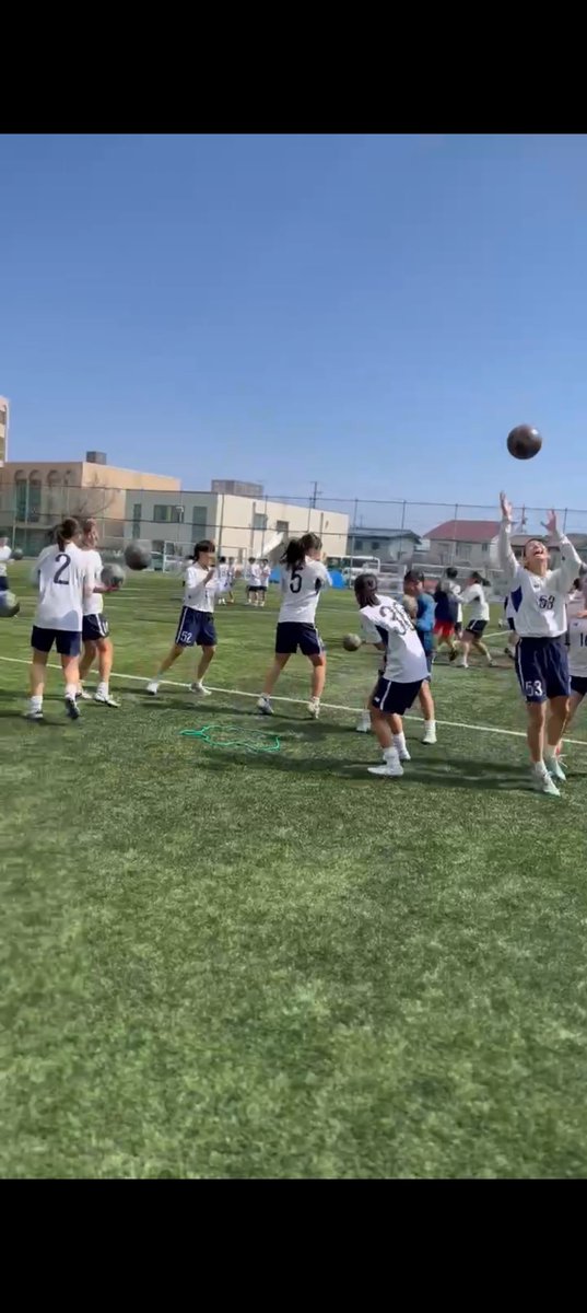 LifeKinetikJPN's tweet photo. 藤枝順心高等学校サッカー部
今年もライフキネティックの説明と実践。
新1年生が加入して、新年度のスタートに合わせてライフキネティック。
楽しみつつ、考え、難しい課題にも挑戦！
1時間の実践も『もう終わり？』という感想。

#ライフキネティック
#lifekinetik
#藤枝順心高等学校
#サッカー部 https://t.co/XfG1VUwFoI