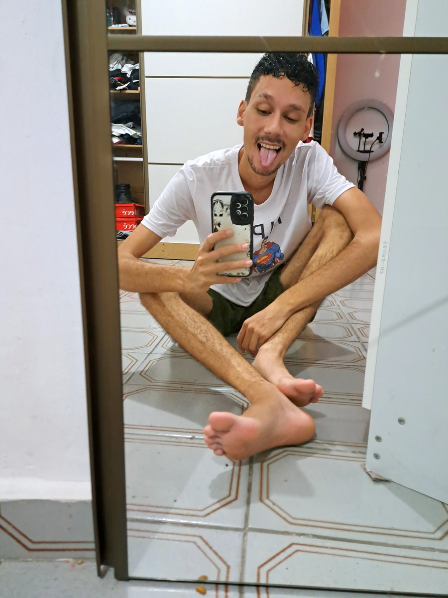thomazjeeh's tweet photo. Boa noiite
#feet #feetfethish #feetman #boyfeet #feetboy #pesmasculinos #barefoot #boy #feetfethish #boyfeet #foot #barefoot #footboy #Brazilian #feet #tiktok #malefeet #footmaster #feetboys #pésmasculinos #pés #carioca #segundos https://t.co/RMsycZd0ng