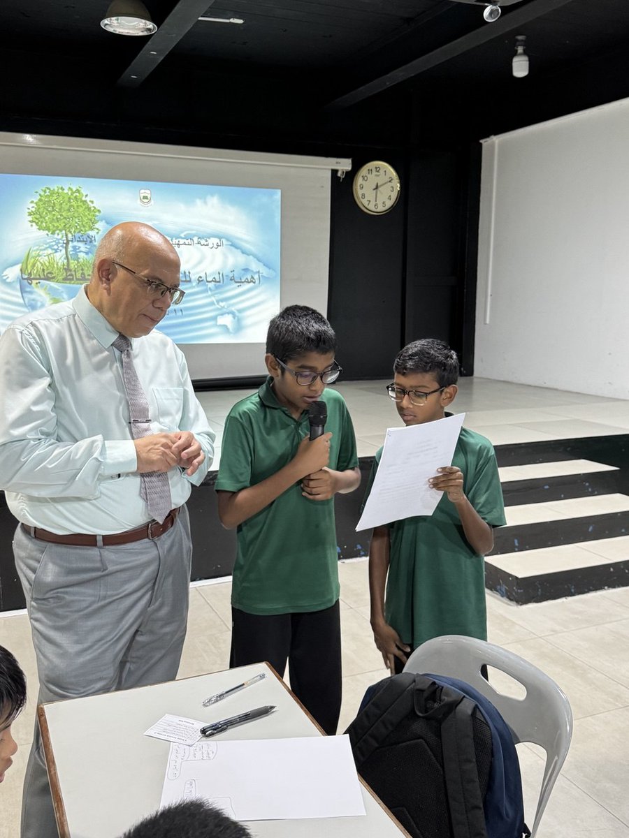 جانب من فعاليات الورشة التدريبية بالمدرسة العربية الإسلامية، يسرنا أن نستعرض معكم جانبًا من الورشة التدريبية المميزة التي أقيمت يوم الأربعاء الموافق ٢٠٢٤/١٢/١١ لطلاب الصف الخامس الابتدائي في مادة العلوم، بعنوان “أهمية الماء وطرق الحفاظ عليه”.
<a href="/MoEdumv/">Ministry of Education</a> <a href="/ArabiyyaMudheer/">Principal Arabiyya School</a>