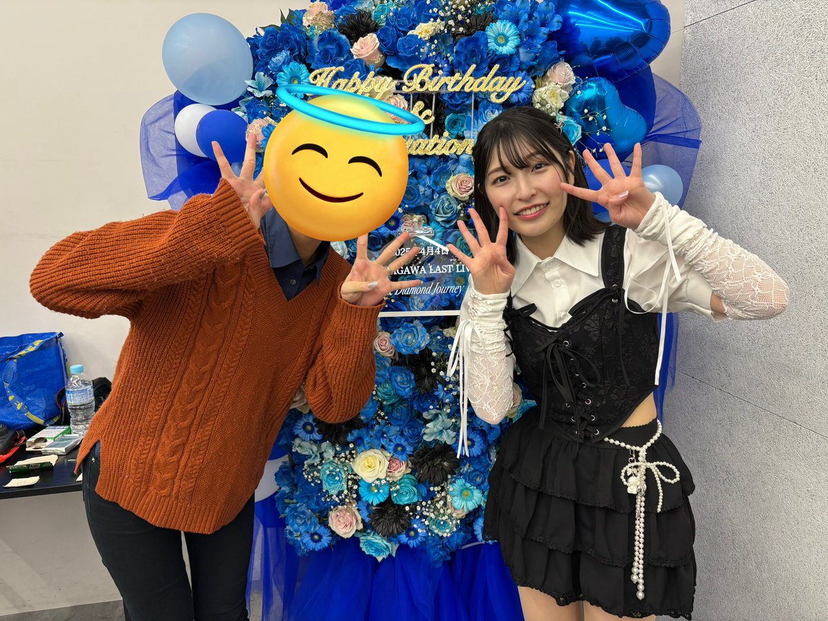 lmlnsoi's tweet photo. 初めてチェキじゃなくて写真でも撮ったけど、画質が良くて感動してる。本当にお顔がちっちゃくてとっても可愛い… #LittleDiamondJourney https://t.co/Ddr9iE9E7w