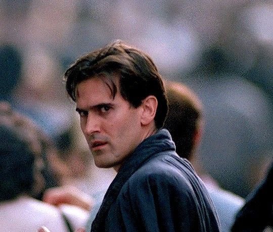 stephenwilson04's tweet photo. Bruce Campbell as the final (fake) Shemp in Sam Raimi's Darkman #thelastdrivein #joebobbriggs
#kinkyhorror #darcythemailgirl #mutantfam #halfwaytohalloween #shudder #slashernight #fakeshemp #thethreestooges #shemphoward @therealjoebob @kinky_horror @shudder https://t.co/D97polP5qv