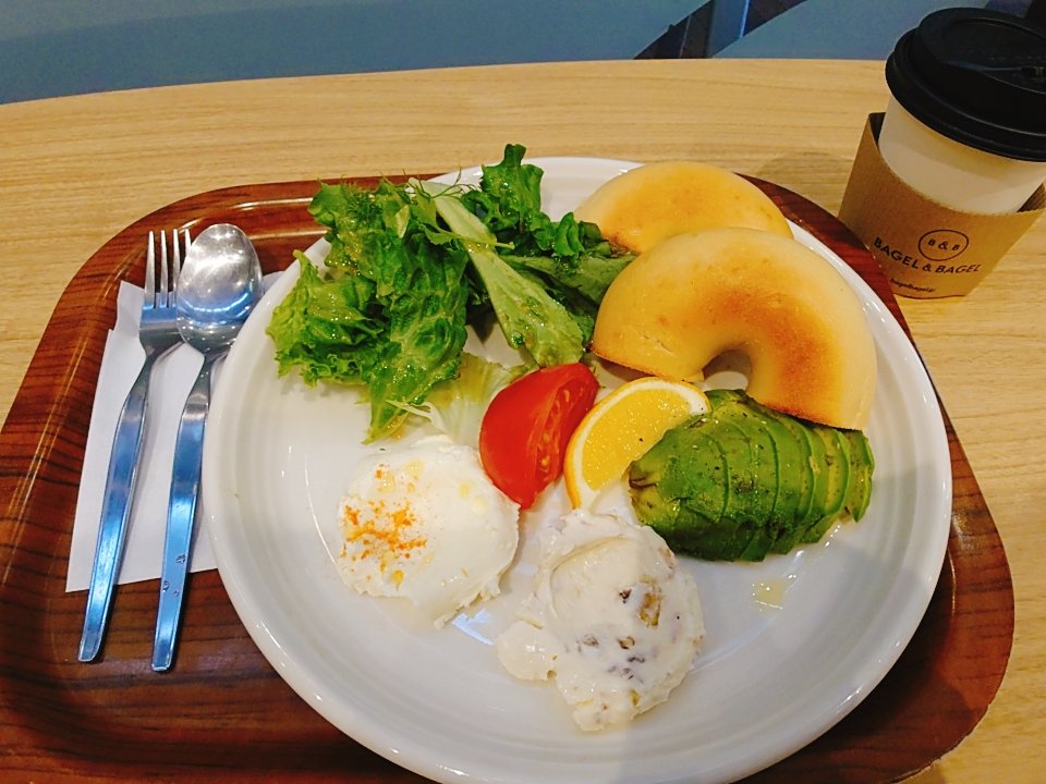 今日は金山でオフ会✨
ベーグルのお店でランチ🥯