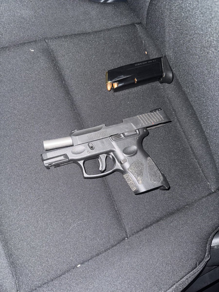 OfcFMatyja_PPD's tweet image. In Nebraska you can carry concealed but you must disclose that you're carrying to an officer. Don't shove your gun under the seat in an attempt to hide it and your drugs. Great job @OfcJacik_PPD for the finding the gun and the drugs.....#nocrimeinpapio #cshiftthings