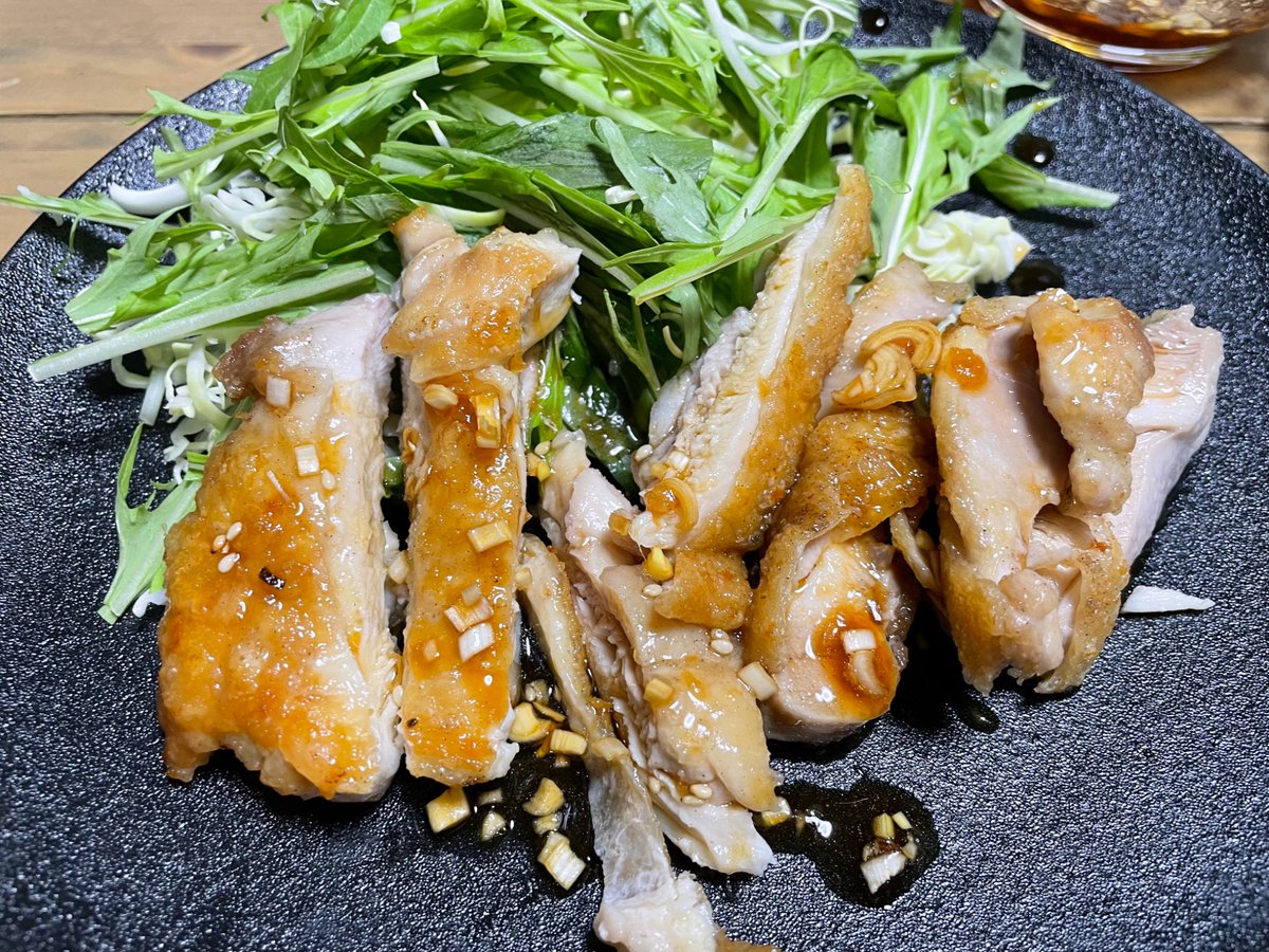 TOOHintegrate's tweet photo. 昨夜ダンナが作ってくれた油淋鶏。
ソースまで手作りしてくれて、料理の腕が上がっているなぁと思いました。
大変おいしかった！料理は任せた、私は働くね💰
来月、ハンドメイドマルシェに出店しまーす。

#札幌ハンドメイドマルシェ https://t.co/xlxxEdvh48