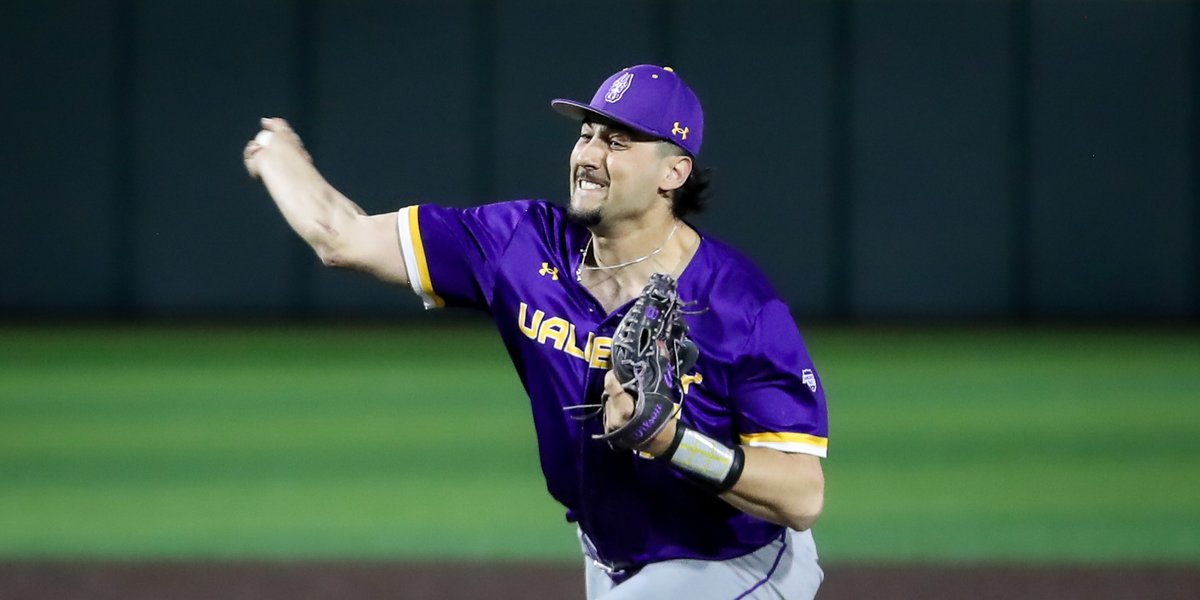 ShotgunSprD1's tweet image. FINAL: @NJTechBaseball 3, @UAlbanyBaseball 1.

WP - Nate DeSchryver (1-2); LP - Dylan Banner (3-2); SV - Colin Kidd (1).

DeSchryver was outstanding: 5 IP, H, 0 R, career-high 11 K.
Ray Ortiz: 2-4, R, 2 2B, RBI.
Andrew Eppinger: 1-4, 2B, 2 RBI.
Banner: 7 IP, 8 H, 3 ER, 0 BB, 5 K.