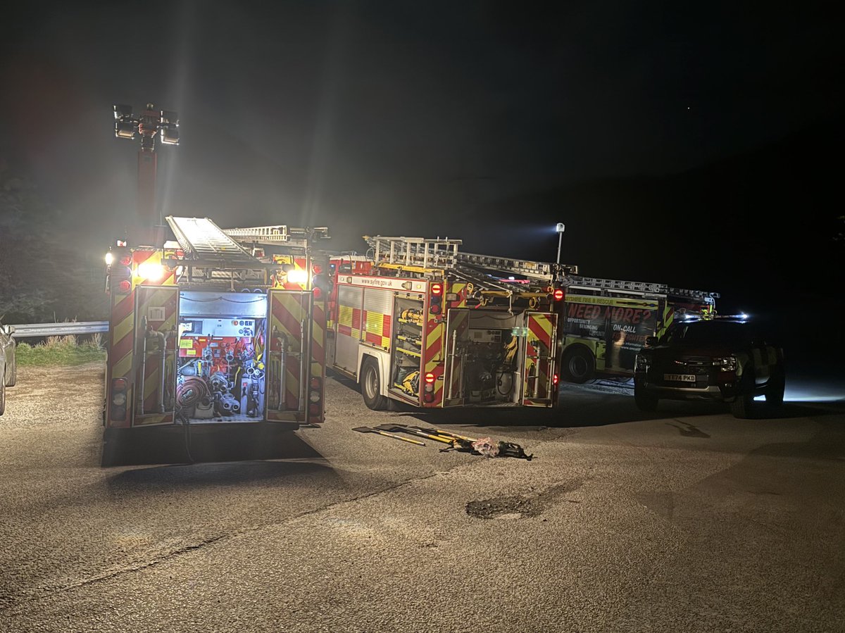 Fire Photos tweet media