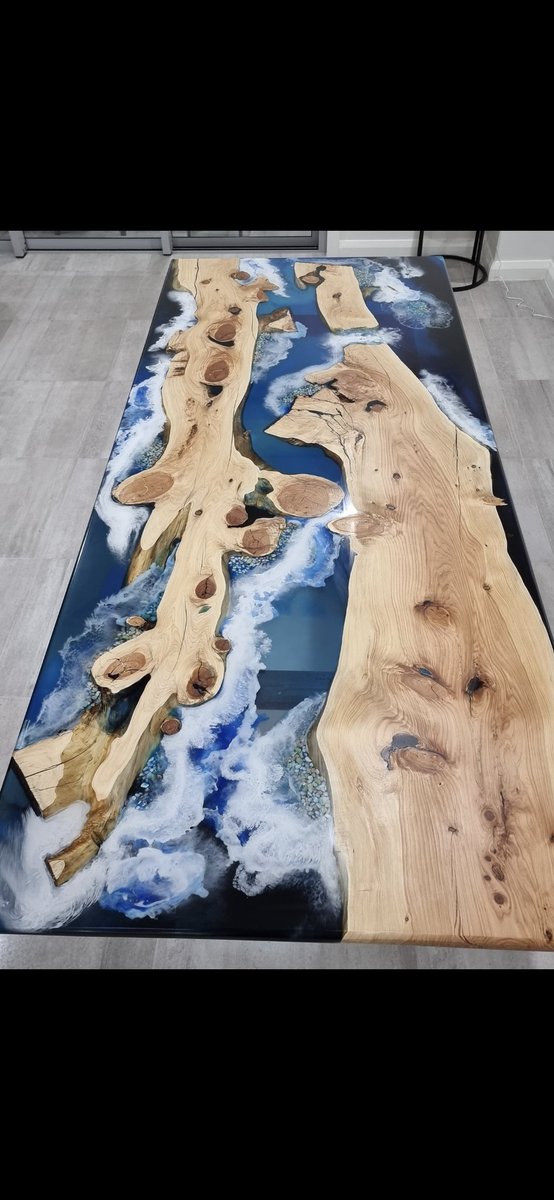 Carpentry4every's tweet image. 6. I started in a shed.
Made chopping boards.
Sold a few.
Taught a few more.
Now it’s a system.
@YouthMLWins
#BuiltFromScratch #TimberLegacy