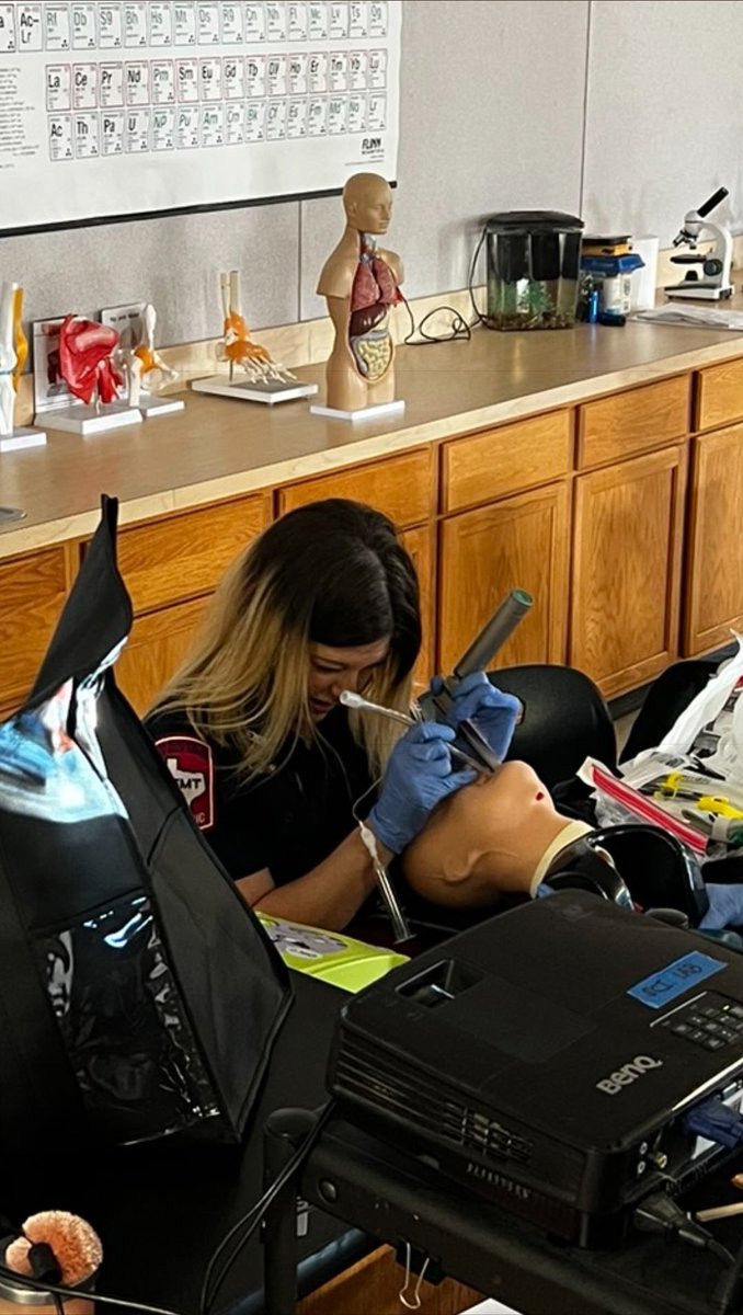 mpv603's tweet image. We’re honored to present an advanced airway management scenario to the Aristoi Classical Academy. Paramedic Drury was also able to speak on careers in EMS as well as mental health resources for First Responders. 🚑 Thank you, Cheyenne, for letting your mom hang out.