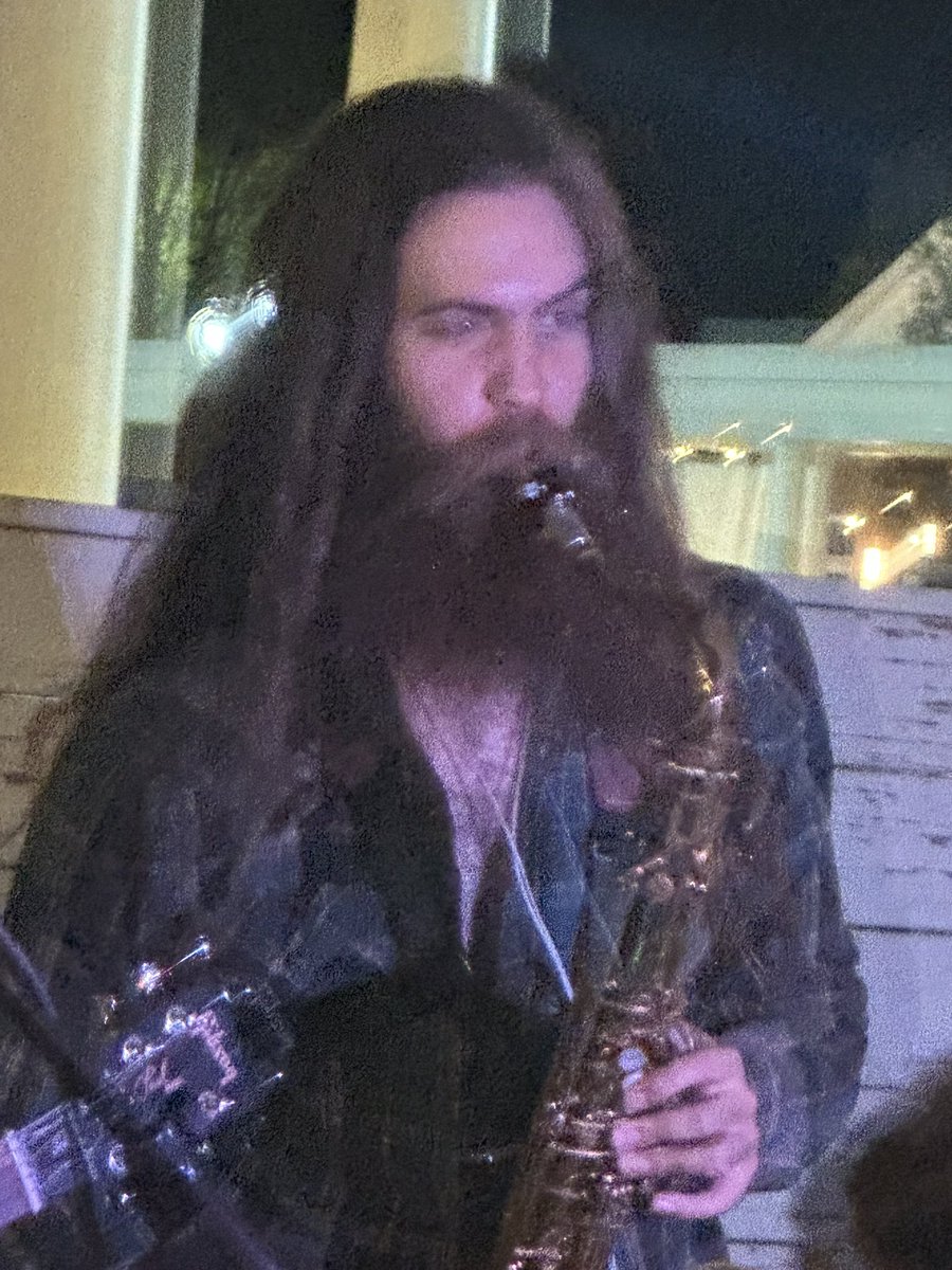 Jesus on the sax #expand