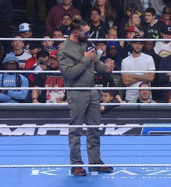 MichaelSFNR1's tweet image. Seth Rollins paying tribute to Windham Rotunda tonight with the red &amp;amp; black boots ❤️‍🩹