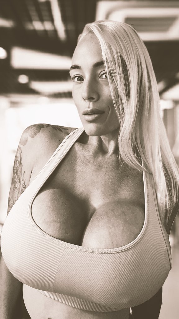 Happy Friday ❤️