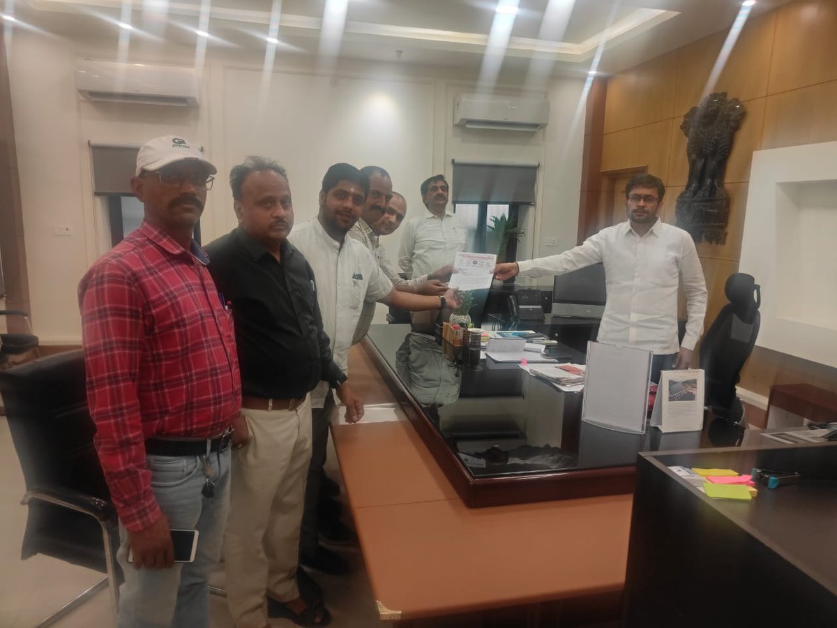 PRESIDENTBKN2's tweet photo. उदयपुर 
रेसला वरिष्ठ व्याख्याता का विरोध करता है,प्रदेश भर में प्रत्येक उपखंड से माननीय मुख्यमंत्री जी को ज्ञापन प्रेषित कर डाइंग करने हेतु आग्रह किया है आगामी समय में राज्यव्यापी आंदोलन किया जायेगा
@BhajanlalBjp
@madandilawar  @KumariDiya @RajCMO @BJP4Rajasthan @DIPRRajasthan https://t.co/KKSLjcWd83