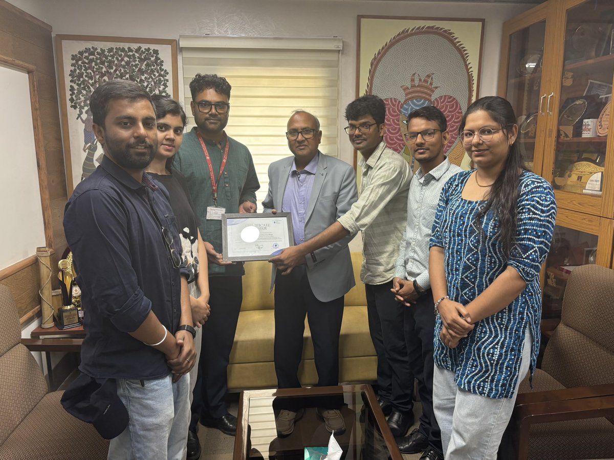 gaurrc's tweet photo. In a digital age of OTT &amp; reels, youth-led #BookInHandCampaign by @bhcindia is reviving reading—free libraries, no fees, just trust. 5+ libraries in Delhi, 4k+ readers. A true people’s movement! I’m with them. Are you?
Join: https://t.co/QNrC4QSLRG | #ReadIndia 
@PMOIndia https://t.co/rynJtS6jYz