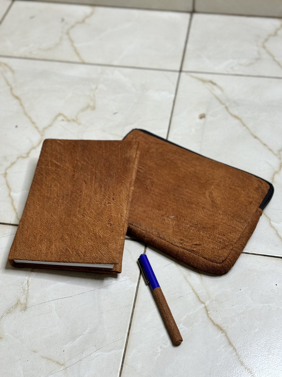 AssortedAfrica's tweet photo. Our girls turn ordinary notebooks into stunning, fashionable crafts blending creativity with purpose! Take a look at these unique designs! Ready to add a touch of style to your stationery? Place your order today! #backcloth https://t.co/fqgzGx2H9w