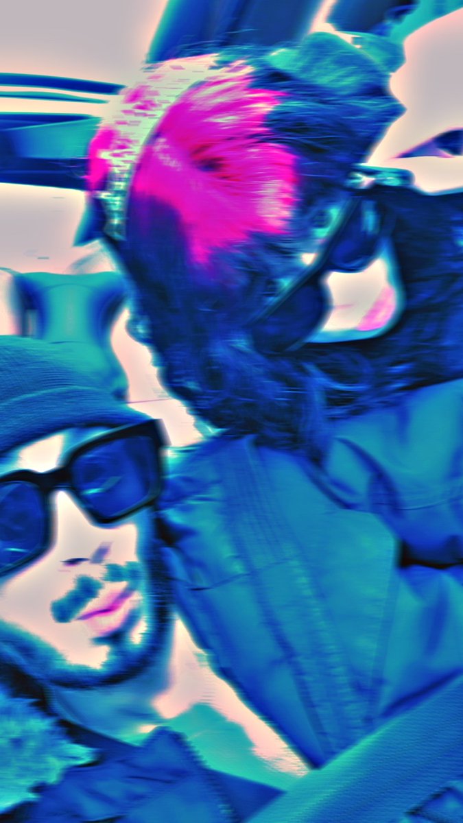 VZVIZZION's tweet photo. Today is my gf's birthday, and I tried to get us @Skrillex Red Rocks tickets but the scalpers beat us!!  :( 

Please help me get tickets for less than $350 each!! 💚 https://t.co/xrwGaMIYA2