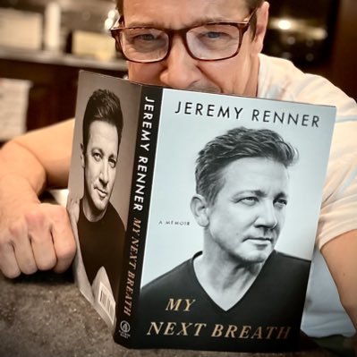 JeremyRenner's tweet image. #NewProfilePic