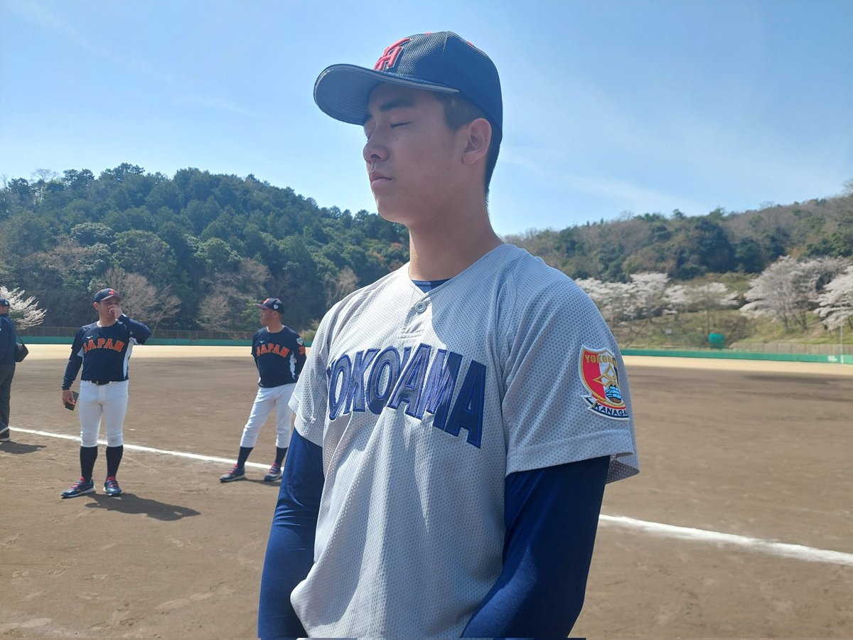 🔥高校日本代表候補合宿最終日🔥
センバツ優勝の横浜・奥村頼人投手は、最終日に初めてブルペンに入りました。
途中、球の回転などを測定しているアナリストの方と投球について話し合うこともあり、新たな発見もあったそうです！