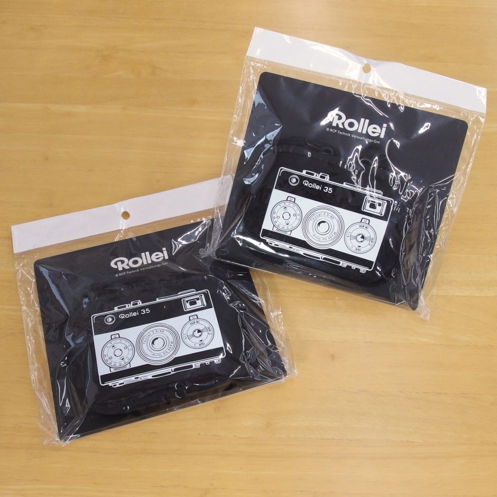 champcamera's tweet image. Rollei ラウンドポーチ☆彡 by #みすずが丘 店

#Rollei35 型をモチーフにした #ラウンドポーチ。
クッション性のあるネオプレーン素材で出来た
『写ルンです』などのレンズ付きフィルムを入れるのに
ちょうど良いサイズ感です。
#ポーチ #カメラポーチ #江田 #あざみ野
champcamera.co.jp/topics/?id=ms_…