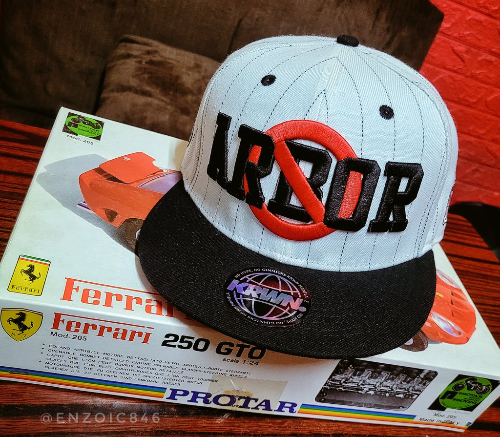 enzoic846's tweet image. WHITE PINSTRIPE - BAWAL ARBOR
LOONIE × KROWN MANILA 
CAPITAL L (OFFICIAL COLLABORATION)
LOONIEVERSAL ENTERTAINMENT 
#CapCollection 
#BacheLure 
#capgasm