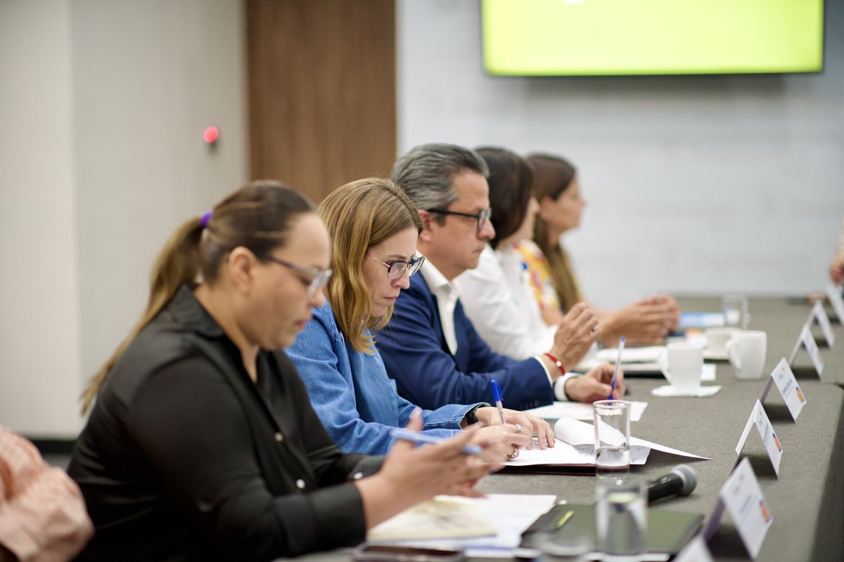 Reinstalamos el Sistema de Protección Integral de Niñas, Niños y Adolescentes de Zapopan para garantizar los derechos de las infancias y las juventudes con este gran equipo ✨