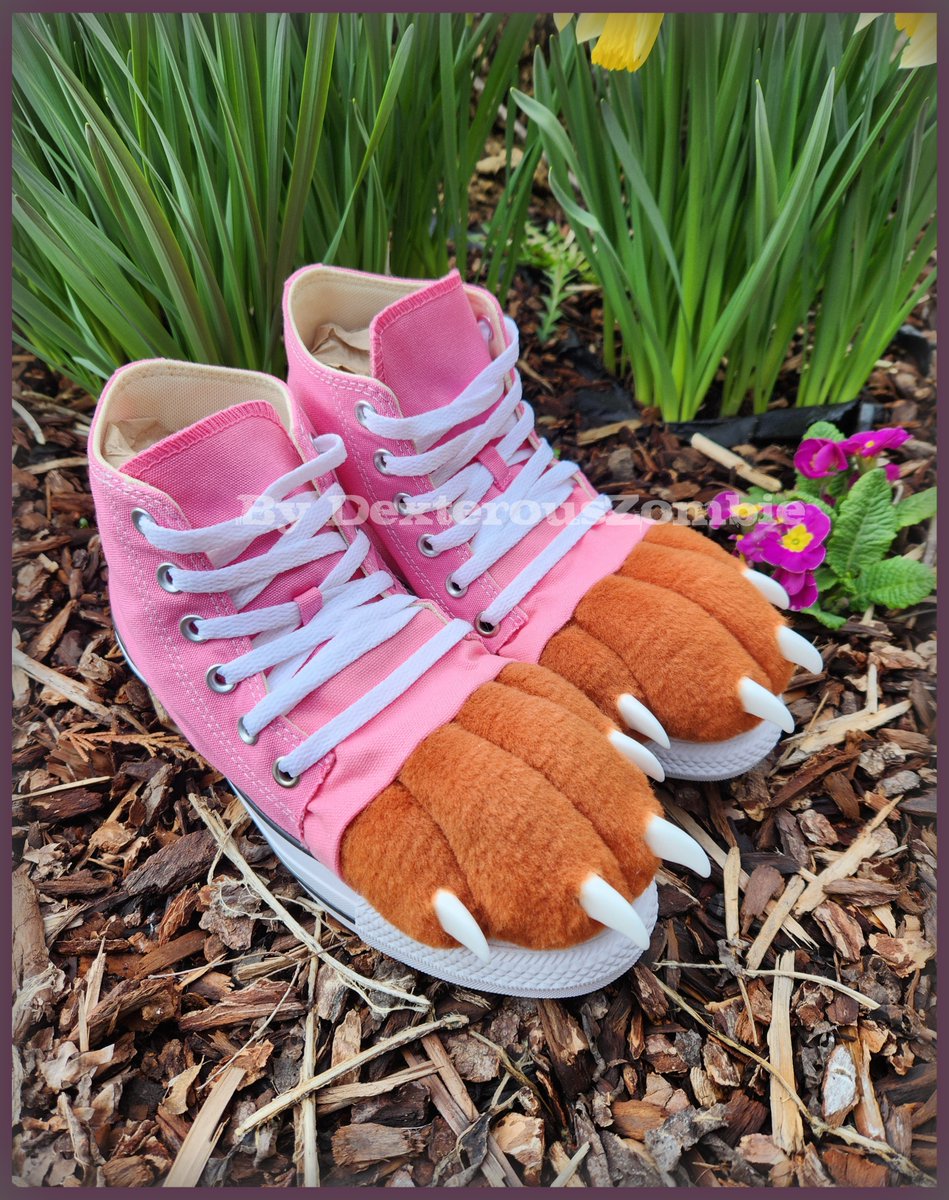 Shoepaws for <a href="/Llexilicious/">Lexi 🔜TTFC</a> 

Claws by: <a href="/DvC_Ciara/">DreamVision Creations ⏩ Denfur/Megaplex</a>