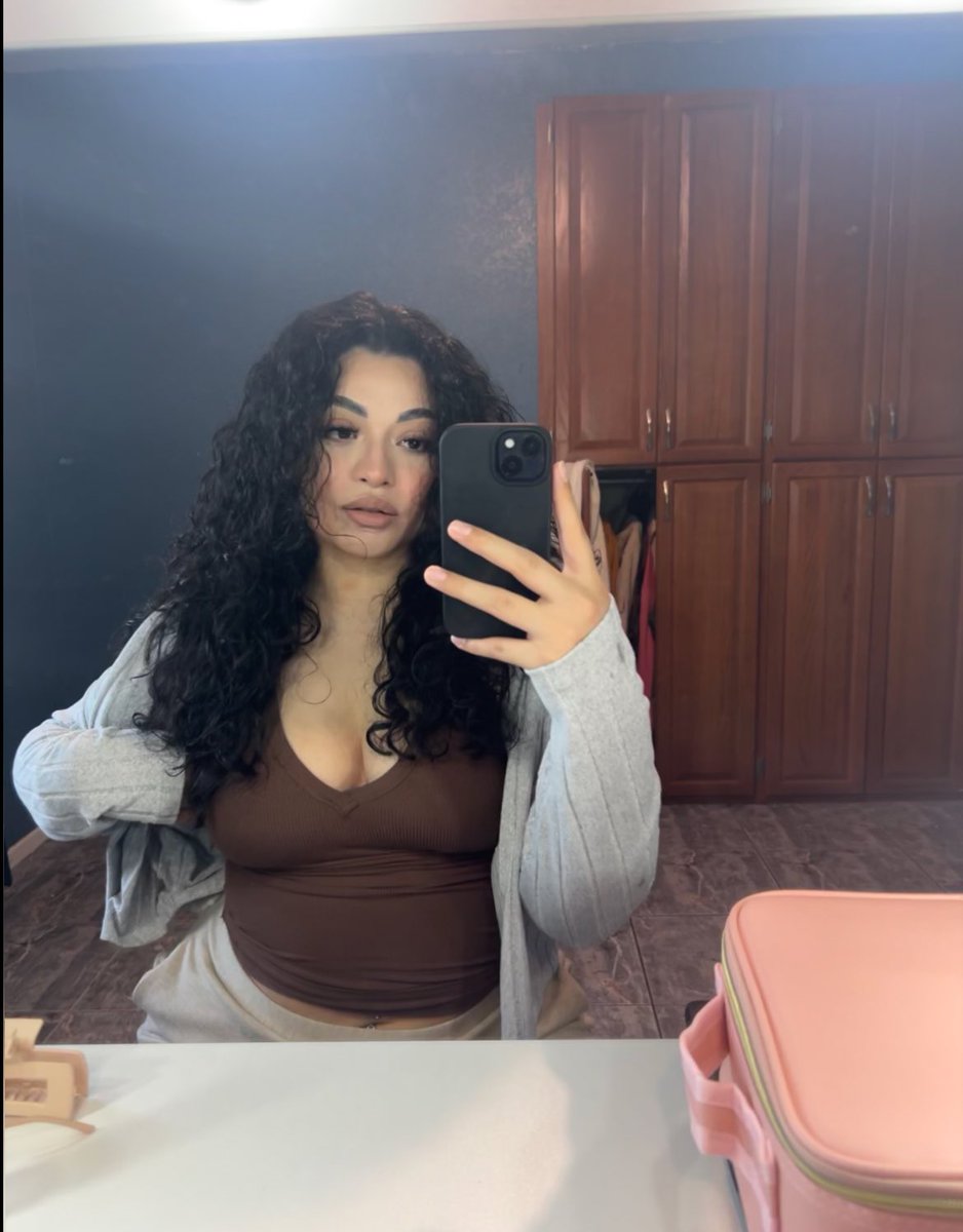 julissa tweet media