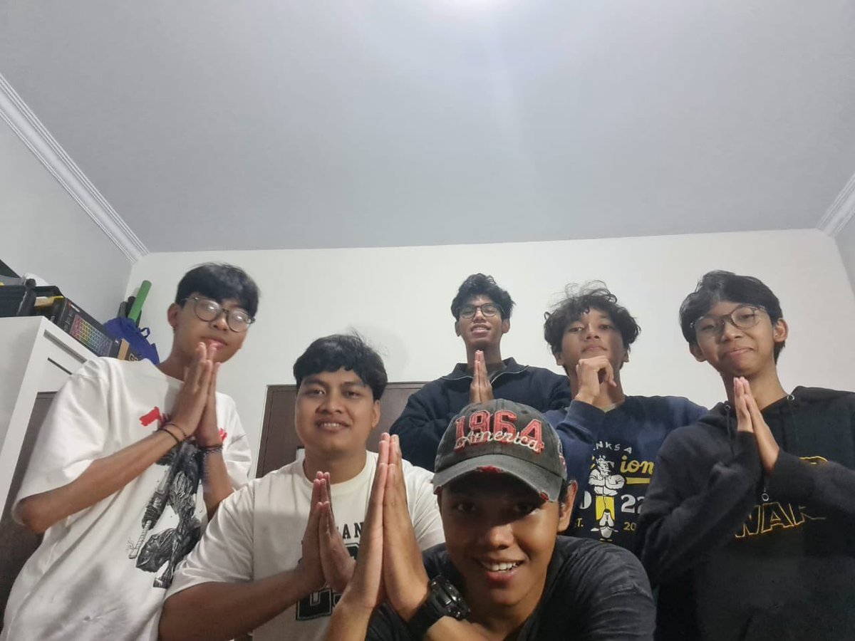 flosimp's tweet photo. It was fun. And the scenery my god. Tapi dingin banget ajgggg but i digress. Arc bandung telah selesai, next stop is ? https://t.co/vGakIxJHp6
