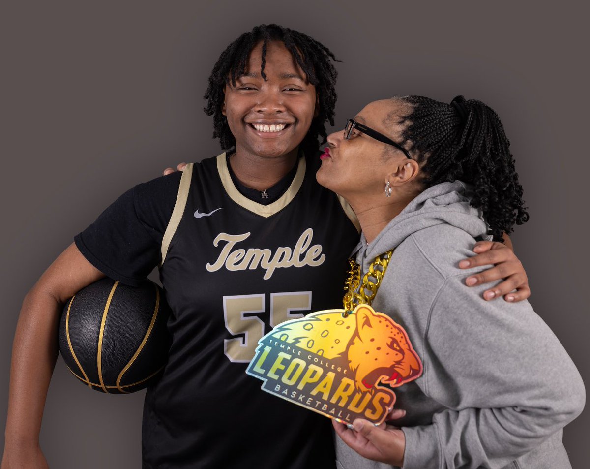 Victoria_M0rris's tweet photo. Excited to announce my commitment to Temple College! This journey wouldn't have been possible without the incredible support from my coaches, teammates, and family. A huge thank you to the Cypress Lakes basketball program @CyLakesGBB1 @HoustonUnited3 @templejcwbb https://t.co/zOyrGY4o6G