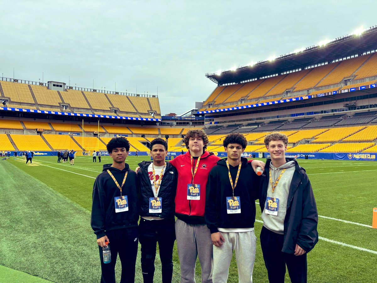 MylesTurne76611's tweet image. Had an amazing time @Pitt_FB spring practice today! Thank you to the coaching staff for providing such a welcoming experience and showing me around their facilities! @SamKuk20 @coachcsanders @CoachDuzzPittFB @Coach_Linn