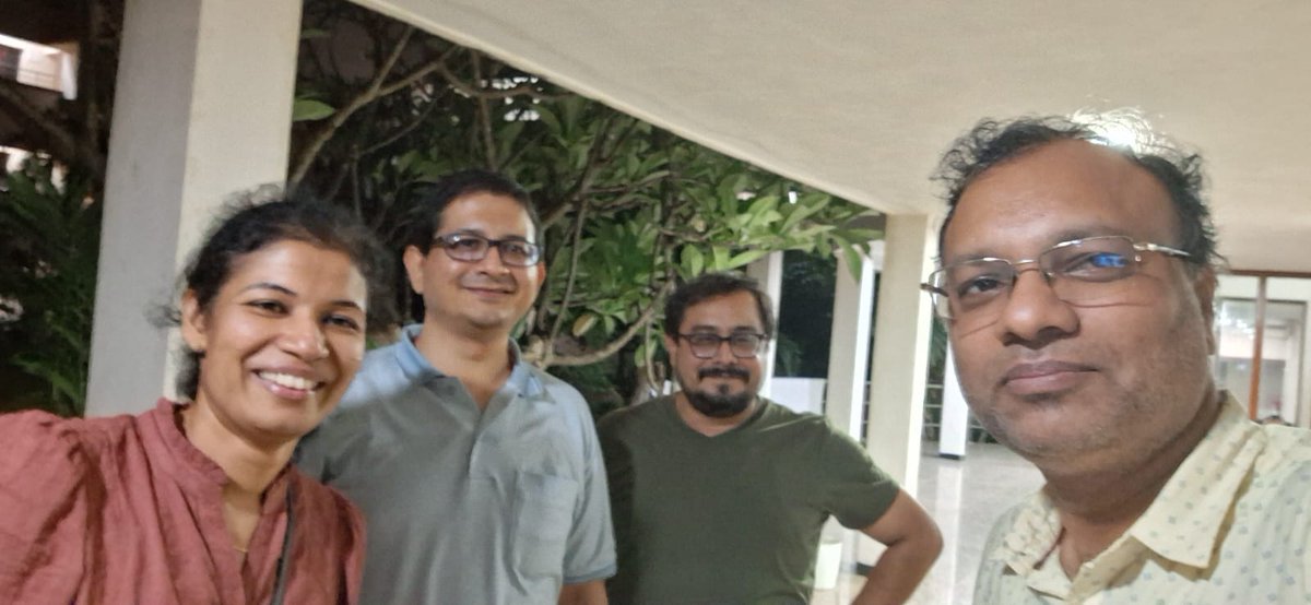 s_ndutta's tweet image. Delivered talks & hands-on training at the Single Particle Analysis Workshop at IIT-Madras. Great time interacting with students & friends @saikatLab. Excellent arrangements and cryo-EM facilities. Thanks Prof. T. Pradeep & @BangeraMamta for the invite!