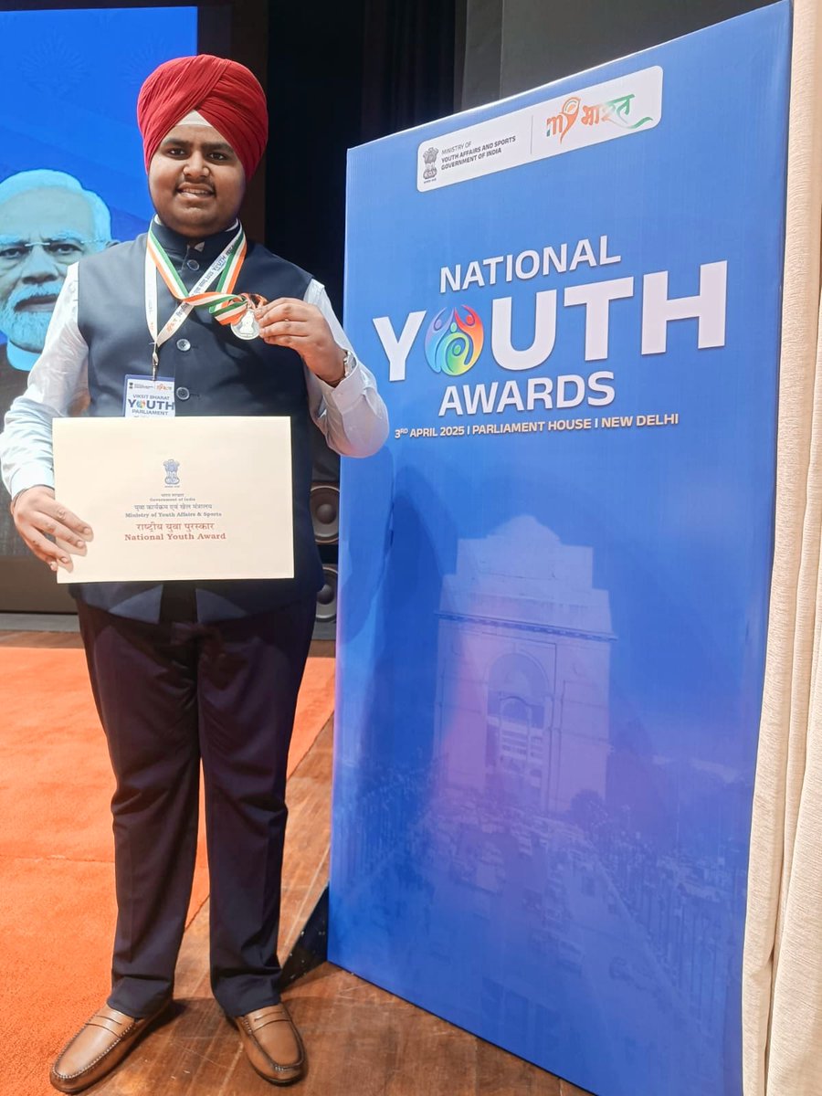 realharmanjot's tweet photo. Grateful to receive the prestigious National Youth Award by the Ministry of Youth Affairs and Sports, Government of India in the award ceremony held at Parliament House, New Delhi on 3 April 2025.

@YASMinistry @mansukhmandviya @PIB_India @OfficeOfLGJandK @CM_JnK @DrJitendraSingh https://t.co/wjFCRRL9aT