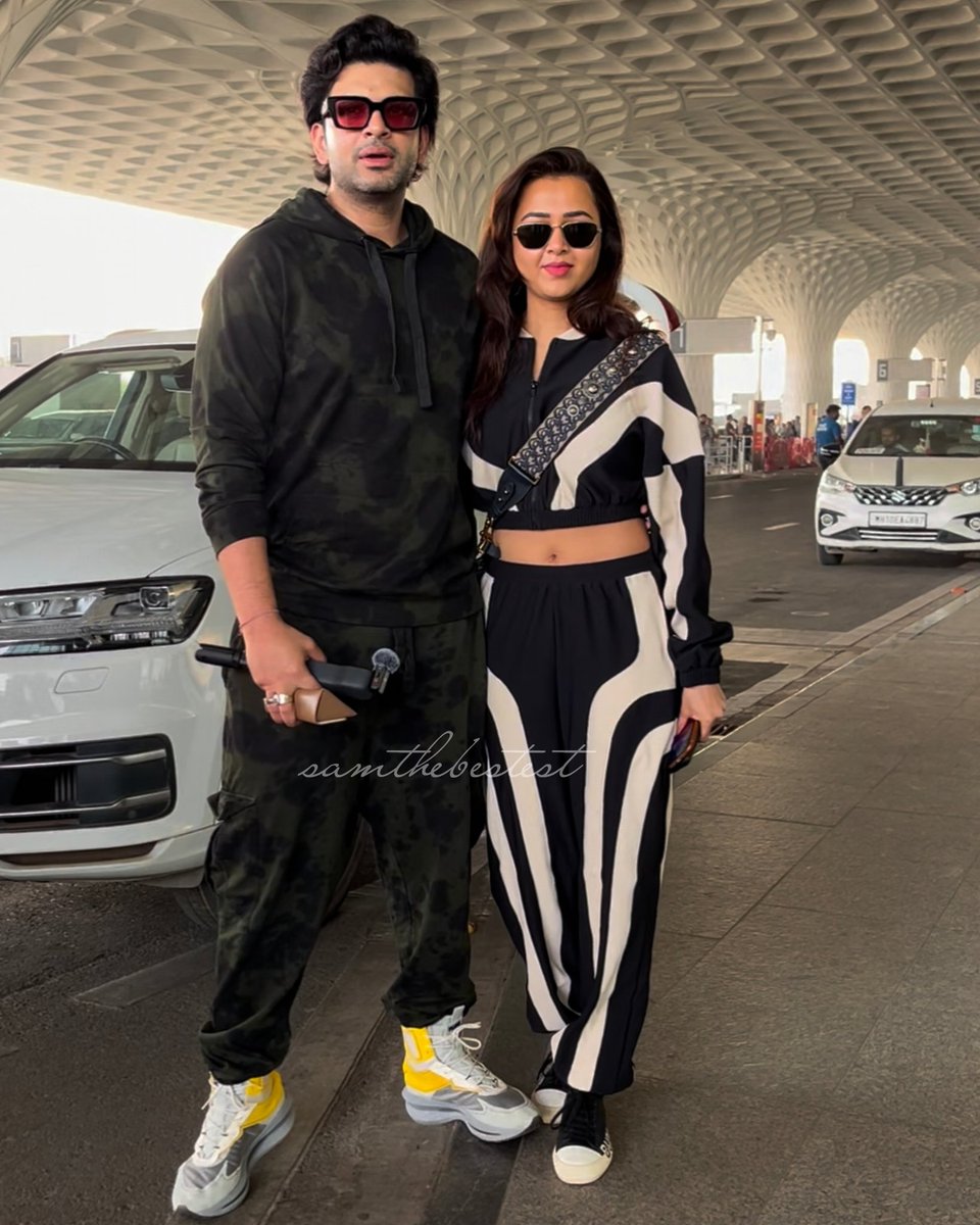 At the airport today #TejRan #TejasswiPrakash #KaranKundrra